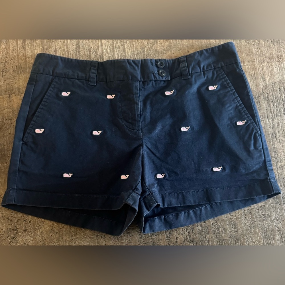 Vineyard Vines Women’s Size 6 Embroidered Whale Shorts